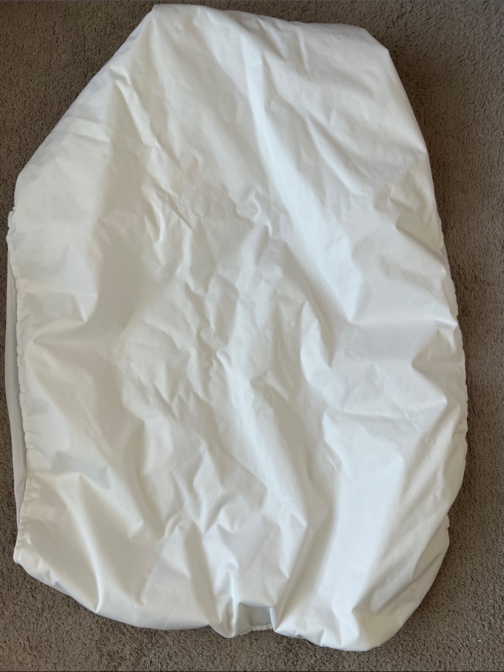 White Fitted crib Mattress Cover - Breathable Protective Bedding. Used once!!!